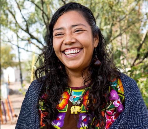 Día De La Mujer Indígena Existir En Un Mundo Que Se Empeñó En