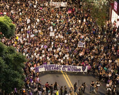 Hunderttausende menschen protestierten für gleichstellung. Frauenstreik - Wikipedia