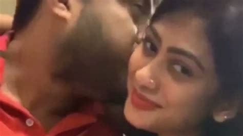 Piumi Hansamali Kissing Her Babefriend YouTube