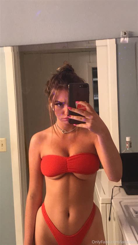 Skylar Rae Nude Mirror Selfies Onlyfans Video Leaked Influencers Gonewild