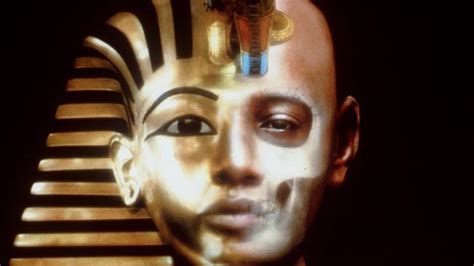 King Tuts Wife Queen Nefertiti Might Be In Newly Discovered Tomb