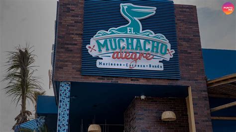 Mariscos Cerveza Y Banda En La Zona Dorada Con El Nuevo Muchacho