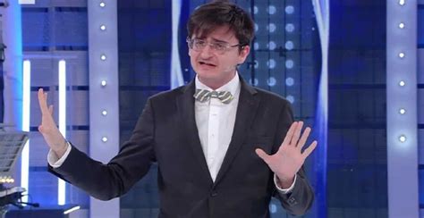 Conduttore, cast e concorrenti, anticipazioni puntate, notizie e curiosità. Chi è Matteo Pisano, Secchione de La Pupa e il Secchione e ...