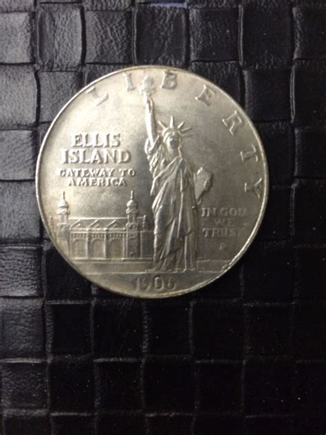 1906 Usa Ellis Island Silver Dollar P