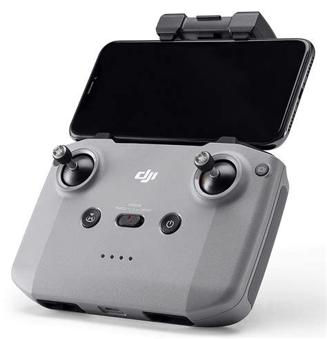 And with the dji mavic air 2 and dji mavic 2 pro, the drone giant has provided a real conundrum for anyone who's buying their first flying camera, or simply adding a new model to their fleet. DJI Mavic Air 2: Offizielle Renderbilder der neuen Drohne ...