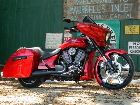 Designed specifically for the victory cross country , the innovative flare windscreen features hips at 2875732 vv h. 2013 Coastal Victory Custom Cross Country. 23" wheel kit ...