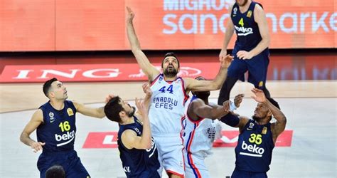 Bu sonuçla anadolu efes, organizasyondaki 3. Anadolu Efes, Fenerbahçe Beko karşısında bir adım önde ...
