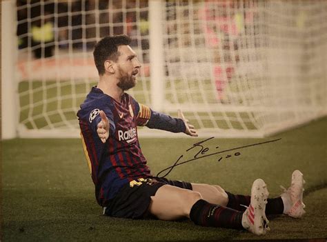 Messi Signed 600 Goals Canvas Authentic Memorabilia