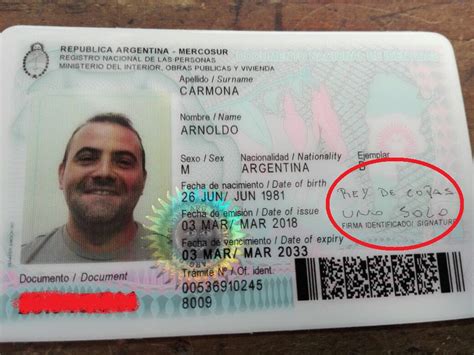 Club atlético colon de santa fe. Un hincha de Independiente con una particular firma : : El ...