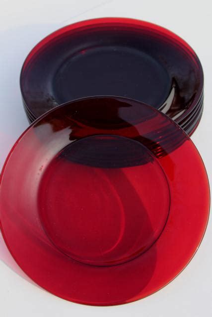 Vintage Christmas Red Glass Salad Dessert Plates Royal Ruby Or Arcoroc