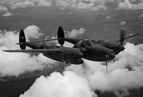 Lockheed P 38 Lightning Avion De Combat Avion Planes Avion