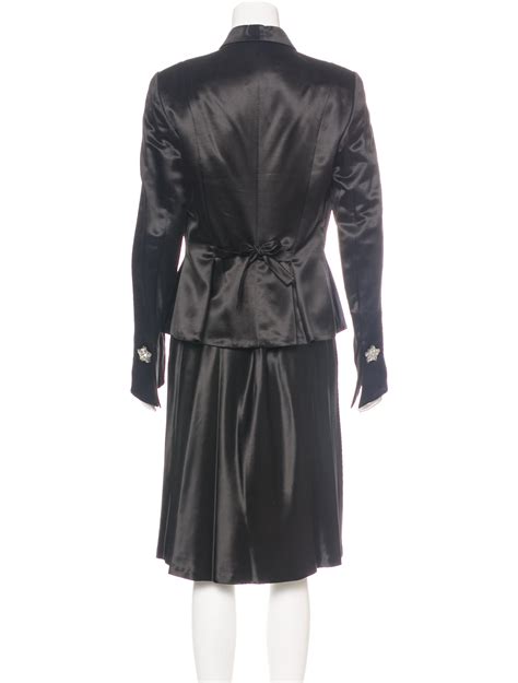 Rena Lange Structured Satin Skirt Suit Clothing Rel20339 The Realreal