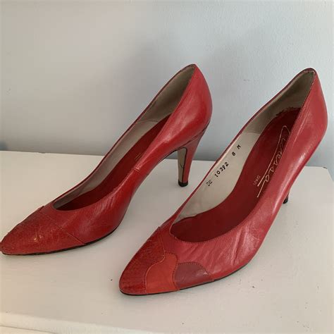 Vintage Red Pumps 80s Caressa Red Leather Heels Us Size 8 Etsy