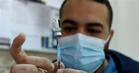 Regulator says astra covid shot benefits outweigh risks. EU regulators approve AstraZeneca COVID-19 vaccine - Breitbart