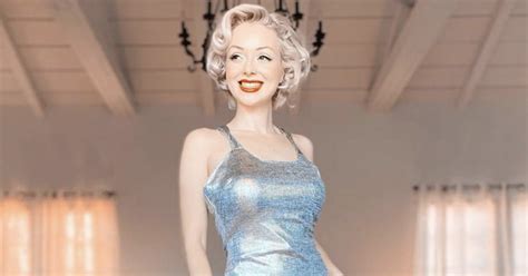 Meet Scottish Marilyn Monroe Lookalike Who Lives In The Hollywood Star S La Home Hollywood