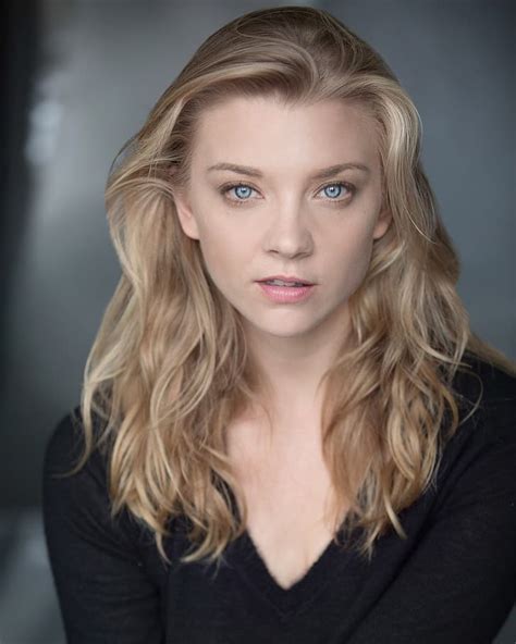 natalie dormer 얼굴 여배우 여성 파란 눈 금발 긴 머리 피사계 심도 hd 배경 화면 wallpaperbetter