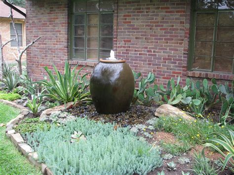 Often, it's what others see and what the family sees most often. Plano Prairie Garden: Garden Conservancy's Open Days ...