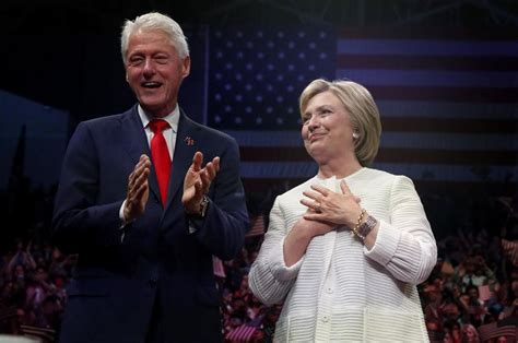 Explosive Device Found In Mail Sent To The Clintons Nyt Reuters