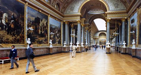 Louvre museum pronunciation lou·vre mu·se·um. Louvre Museum, The Most Famous Museum in France ...