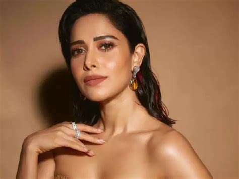 Photo Gallery Nushrat Bharucha Looked Hot In A Bronze Strapless