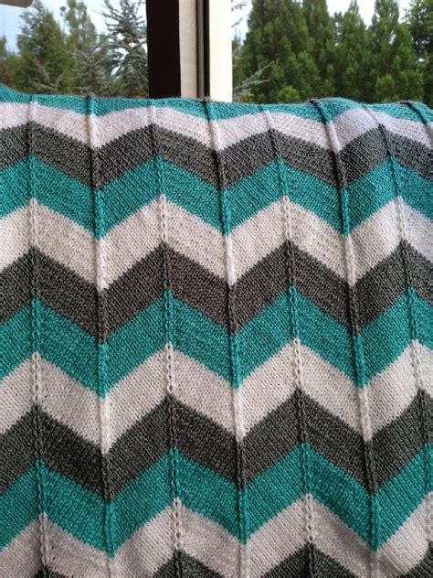 Chevron Baby Blanket and Chevron Throw Knitting pattern by Karin Michel