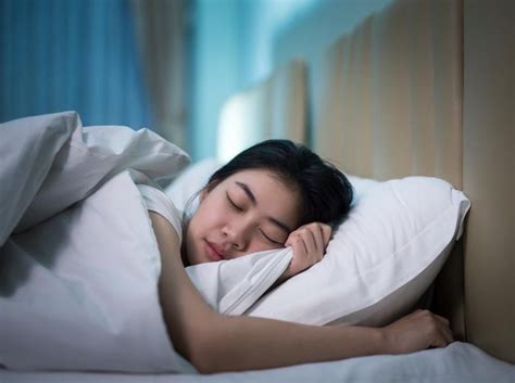 Banyak orag mengatakan jika faktor pikiran inilah yang cara untuk mengatasi susah tidur atau insomnia adalah dengan menggunakan aromaterapi. Cara Mudah Tertidur Lebih Cepat Meskipun Sedang Stres ...