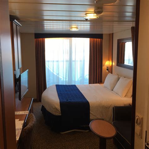 Conheça o navio serenade of the seas, veja como funciona as acomodações, cabines, atividades e entretenimento dentro do serenade of the mergulhe no caribe. Deluxe Oceanview Stateroom with Balcony, Cabin Category E3 ...