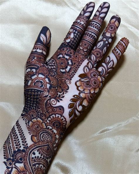 39 Mehndi Designs Palm Hand Popular Concept