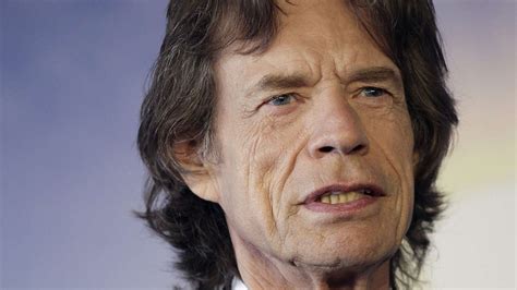 Michael philip jagger was born in dartford, kent on 26th july 1943. Mick Jagger krank - Tour erneut unterbrochen | Stars