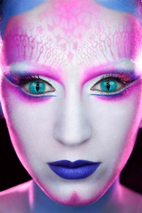 Inspiration For Alien Makeup Makeup Maquillage Sfx Makeup Airbrush
