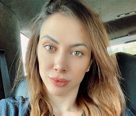 Eduardo vargas y su esposa, la brasileña daniela colett, han demostrado que están muy enamorados. Daniela Colett cuenta cómo consiguió sus abdominales tras ...