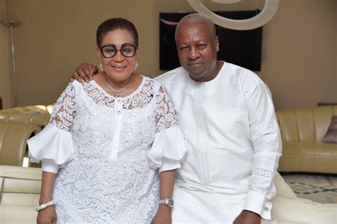 On tuesday, november 10, lordina mahama took her tour of the bono east region to kintampo and. Mahama celebrates Lordina on her birthday, see what he ...