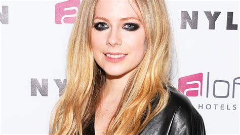 Avril Lavigne Gained A Lot Of Perspective From Lyme Disease Battle