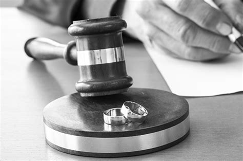Maybe you would like to learn more about one of these? Best Divorce Lawyer Chicago, IL | Top Family Law Attorney ...