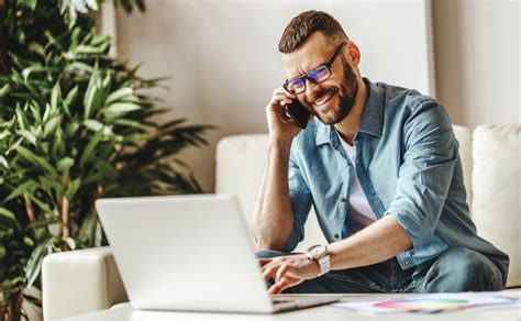 Das arbeiten von zuhause aus ist oftmals eine große zeitersparnis, denn man spart sich lange anfahrtswege. Home Office: 5 Tipps für das Arbeiten von Zuhause • factro ...