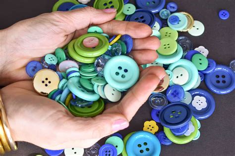 How To Make Colorful Button Flowers At Charlottes House