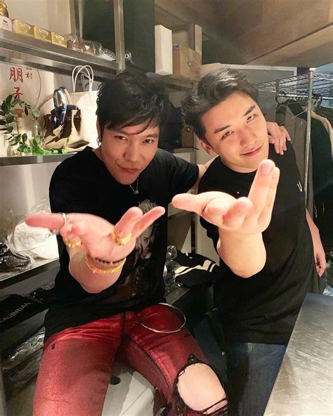 Seungri's Instagram & Instagram Story Updates & With Others (181206-7) | BIGBANG Updates | スンリ, ちゃん