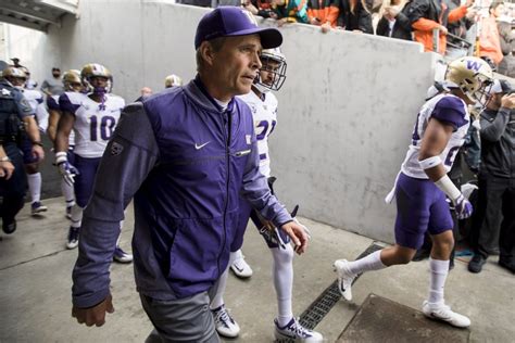 College Football Outlook Washington Teams To Stay Undefeated