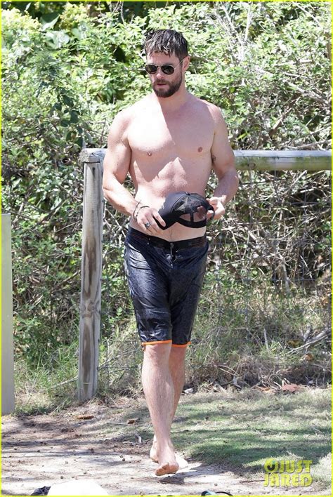 Chris Hemsworth Goes Shirtless Bares Ripped Body In Australia Photo