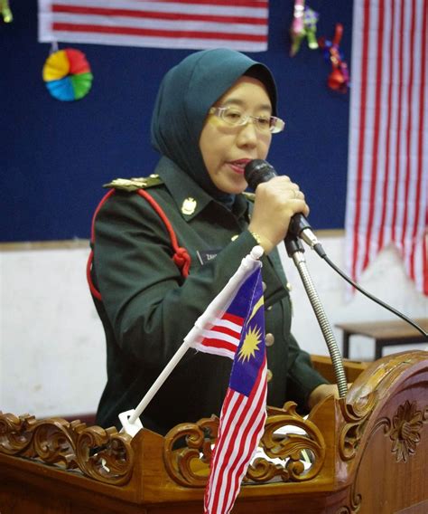 Kebaikan sambutan hari kemerdekaan di sekolah. Pengurusan Kokurikulum: PELANCARAN SAMBUTAN BULAN ...