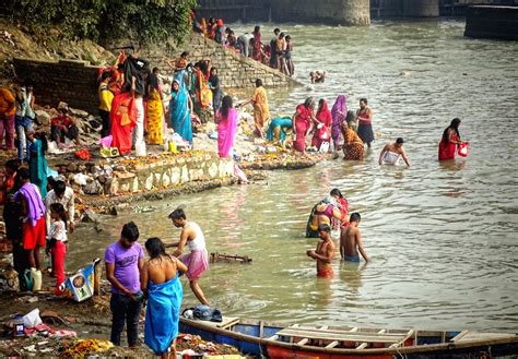 Devotees Take A Holy Dip In River Yamuna During The Nahaye Khaye