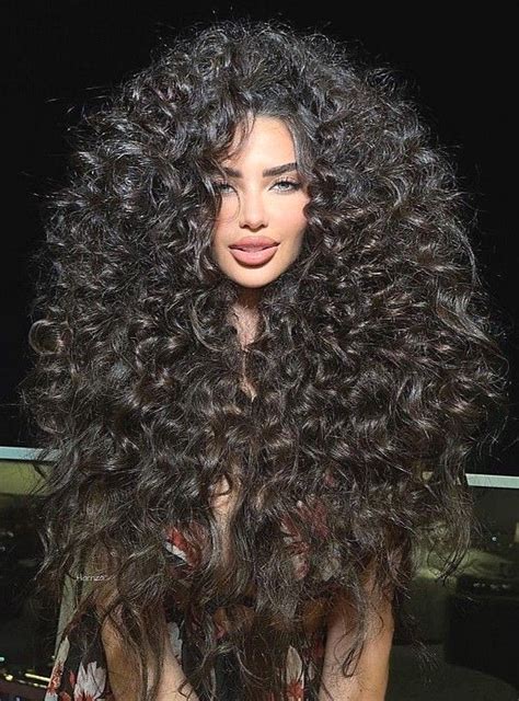Pin By Dedtf On Hair Ideas Crazy Curly Hair Curly Girl Hairstyles