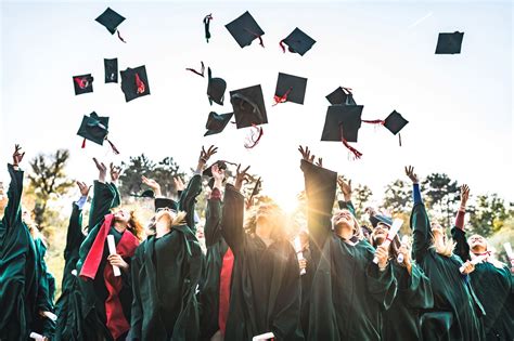Graduation day is a rite of passage that signifies an graduation etiquette for distant family and friends. Never Make These Graduation Etiquette Mistakes - Southern ...