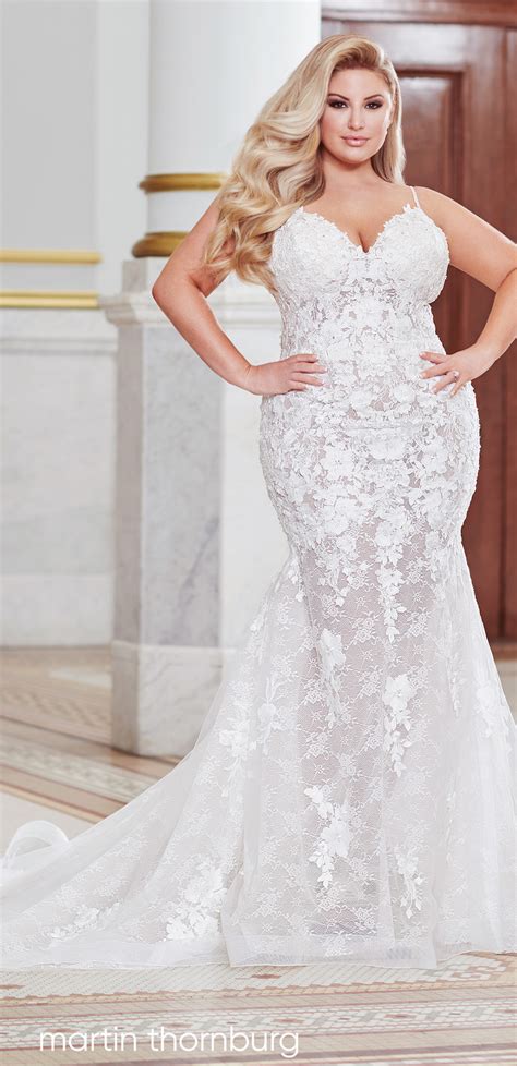 12 gorgeous plus size wedding dresses for the curvy bride