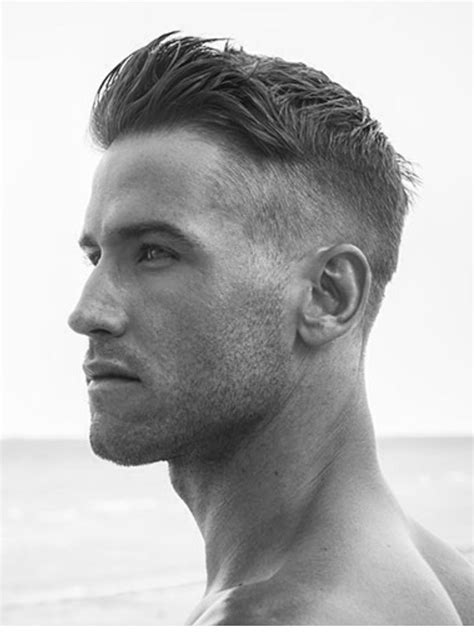Erkek saç modelleri dendiğinde dikkat edilmesi gereken ilk ayrıntı, yüz şekline göre erkek saç kesim önerilerini bilmektir. Yeni ; Kısa Saç Modelleri Erkek 2017 - 2018 | Kalın saçlar, Erkek saç modelleri ve Erkek saç ...