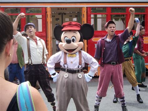 So Glad Mickey Mouse Did The Newsies One Of My Favorite Movies Ever