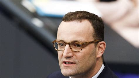 Gesundheitsminister spahn will die nationale teststrategie erweitern und die testung massiv ausweiten. Jens Spahn: Gesundheitsminister fordert bis zu 3000 Euro ...