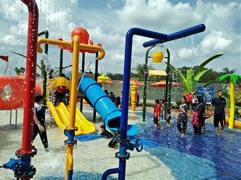 Wet world air panas pedas resort, negeri sembilan. Blog To Shout....Blog Till Drop: Fantasia AquaPark Bandar ...