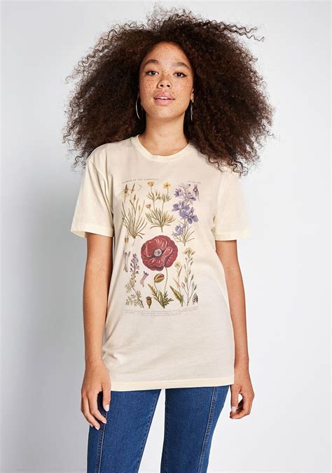 Botany Major Graphic Tee In Graphic Tees Tees Women