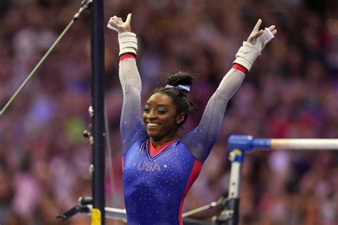 Simone Biles Soars To Lead At Us Olympic Gymnastics Trials